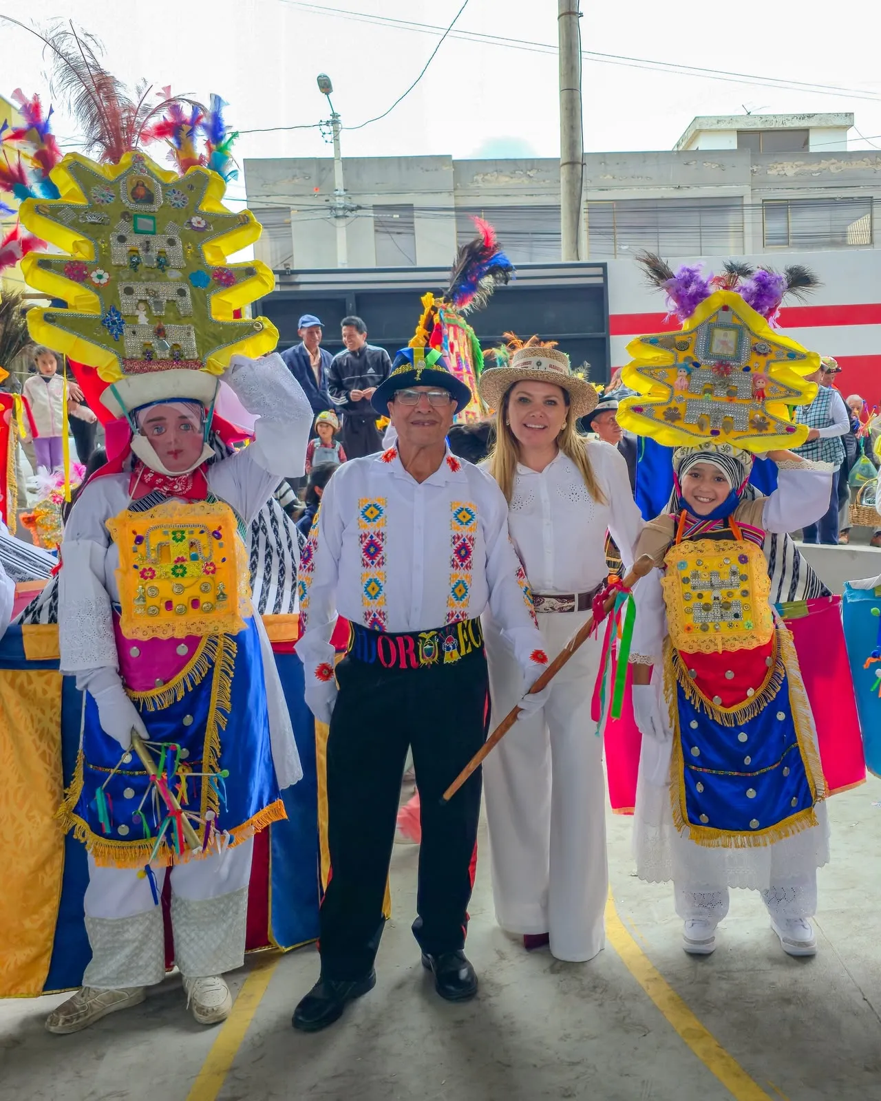 Raíces y tradición — Cultura ambateña en cada momento